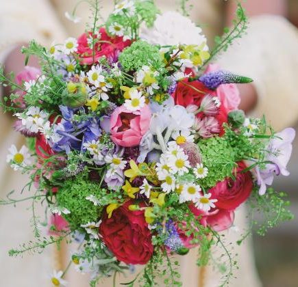 Polne kwiaty na ślubie i weselu